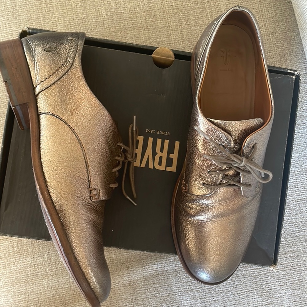 Frye pewter metallic oxfords